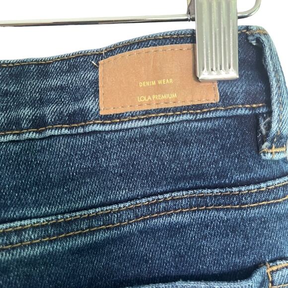 LOLA Premium High Rise Flared Denim Jeans Womens Size 8 Dark Wash Edgy Simple - Picture 8 of 14